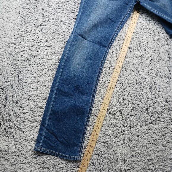 Lee Riders Mid Rise Straight Leg Jeans Women's size 8. Blue. - Picture 6 of 8
